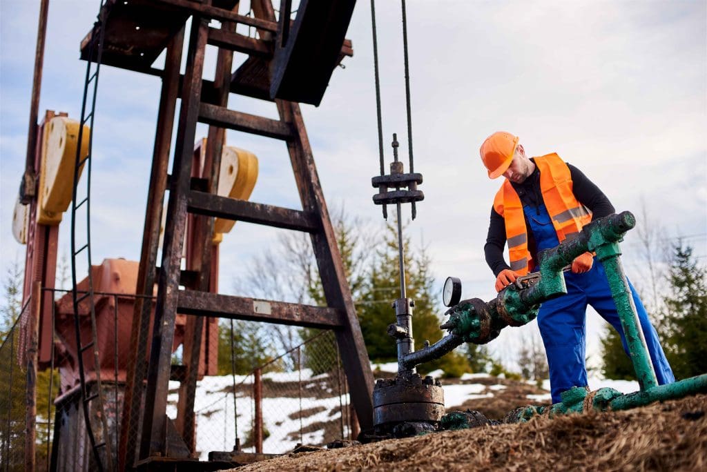 petroleum engineering as one of the best paid engineering jobs in UAE