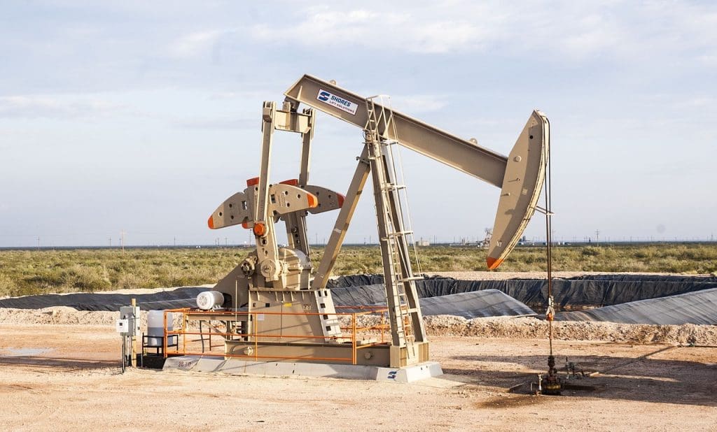 Petroleum engineering is one of the highest paying engineering jobs in Egypt, with professionals earning up to 151,800 EGP annually. This field plays a vital role in Egypt's oil and gas industry and offers strong career prospects and financial rewards.